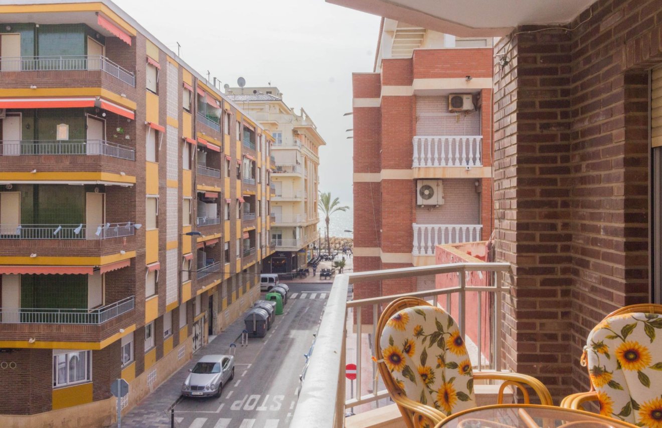 Alquiler a largo plazo - Piso - Torrevieja - Paseo maritimo