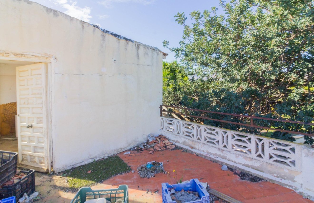 Reventa - Casa con terreno - Orihuela - La Murada-Los Vicentes