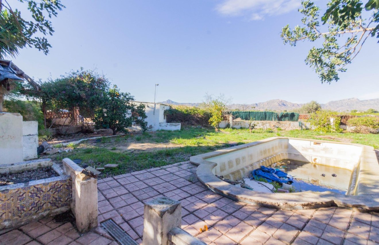 Reventa - Casa con terreno - Orihuela - La Murada-Los Vicentes