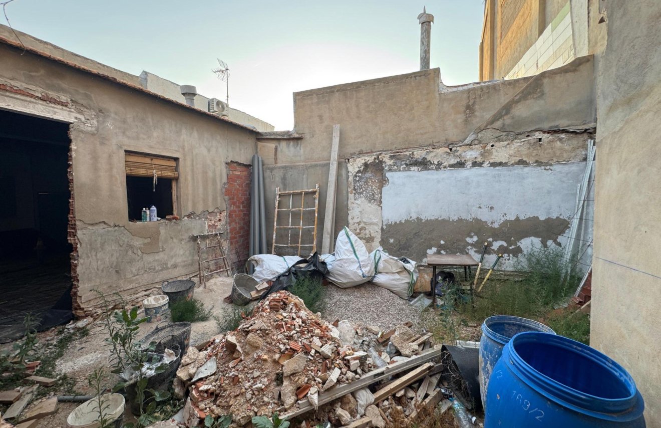 Resale - Casa - Redován