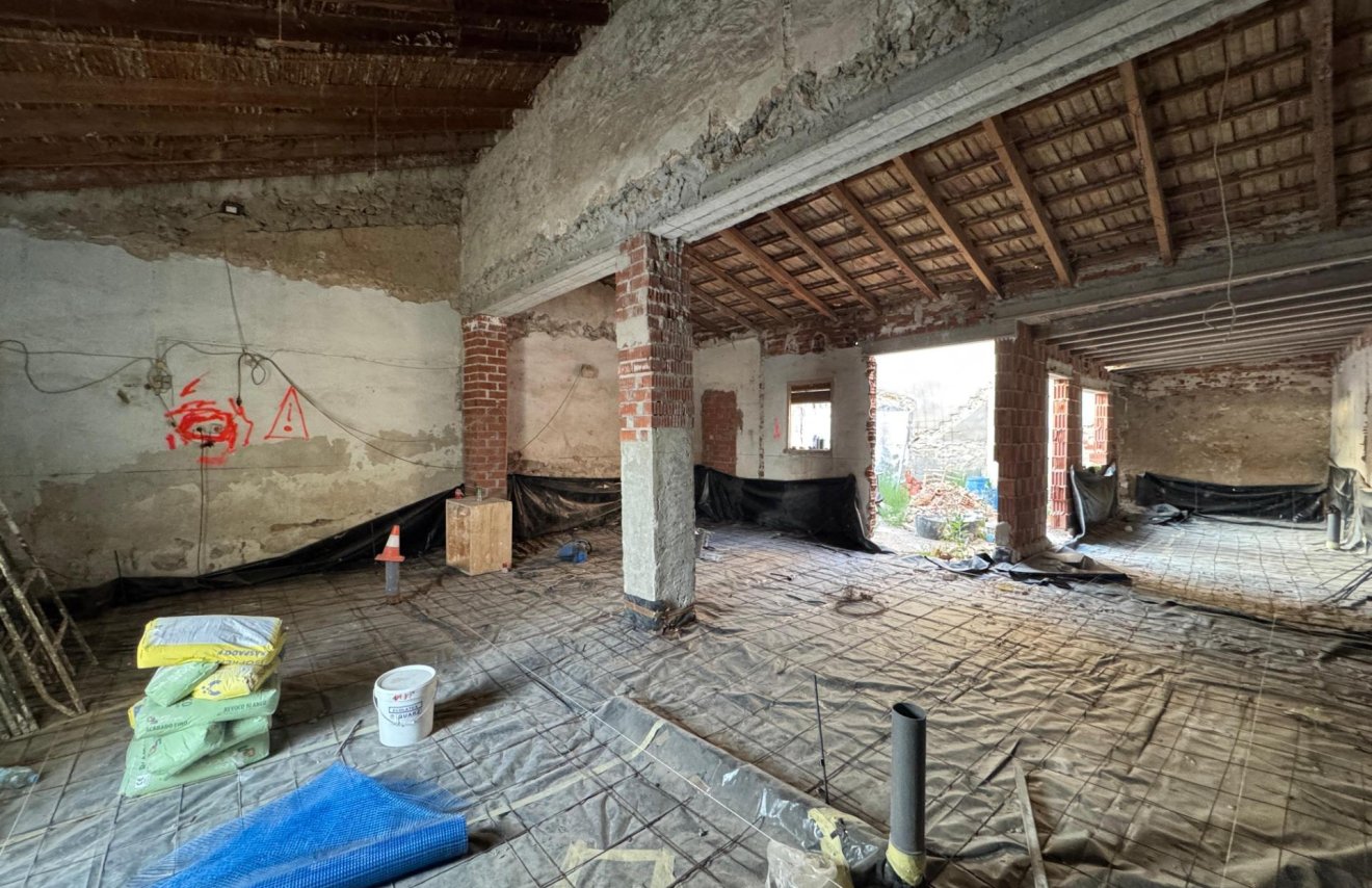 Resale - Casa - Redován