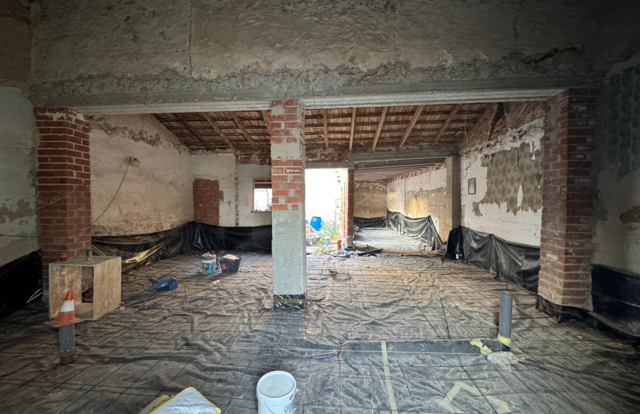 Resale - Casa - Redován