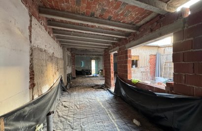 Resale - Casa - Redován