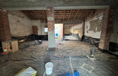 Resale - Casa - Redován