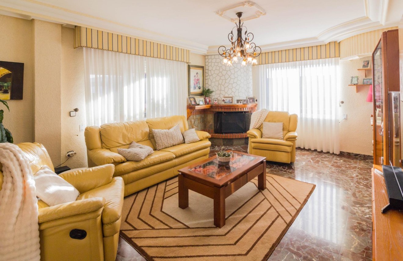 Resale - Casa - Cox - Avda. del carmen