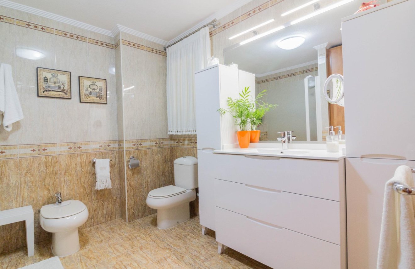 Resale - Casa - Cox - Avda. del carmen