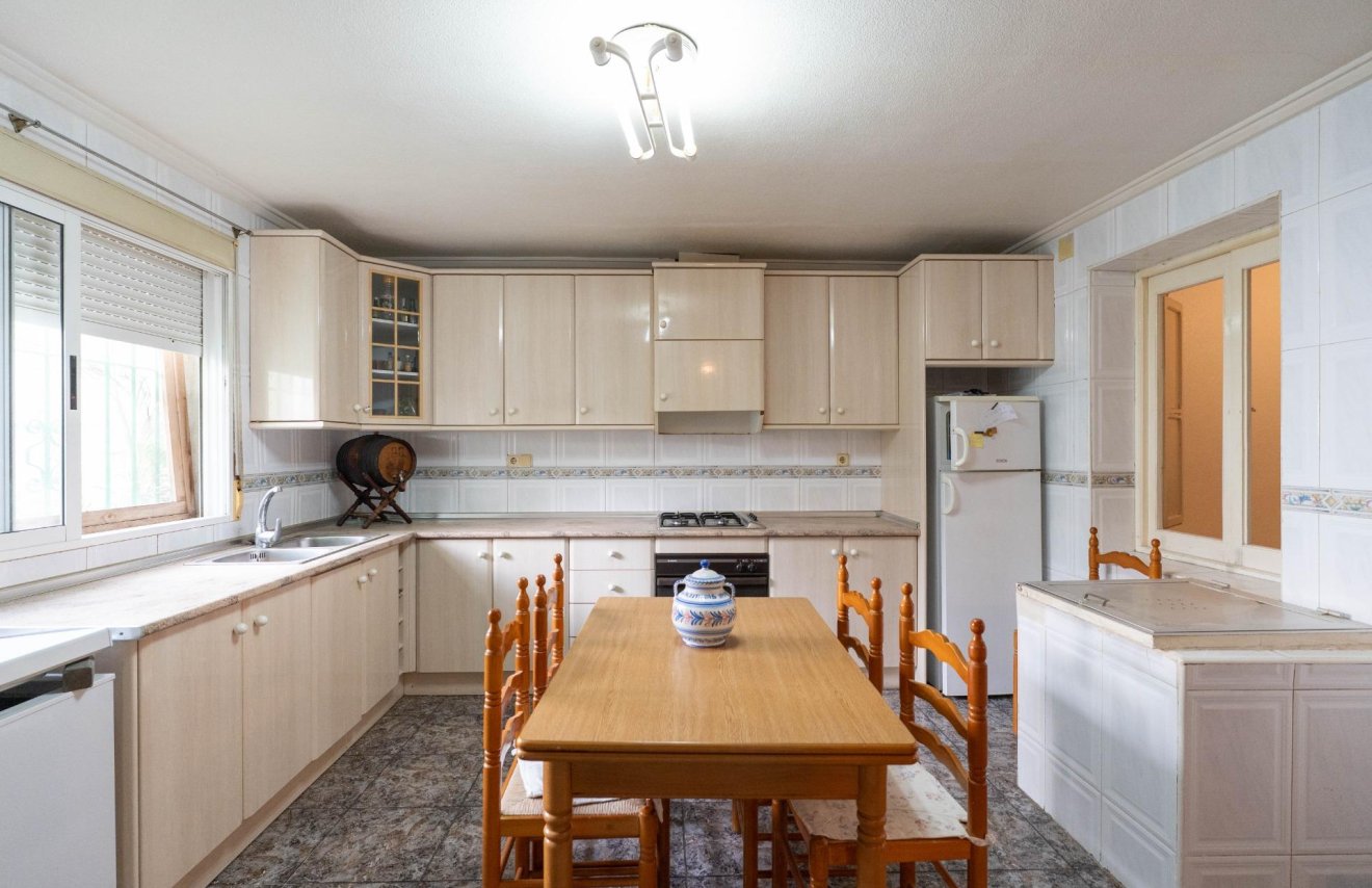 Resale - Casa - Orihuela - Arneva