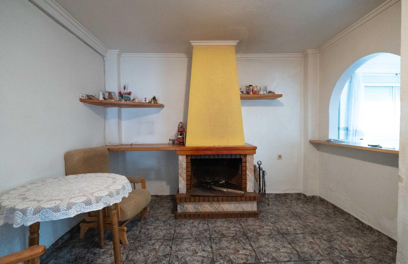 Resale - Casa - Orihuela - Arneva