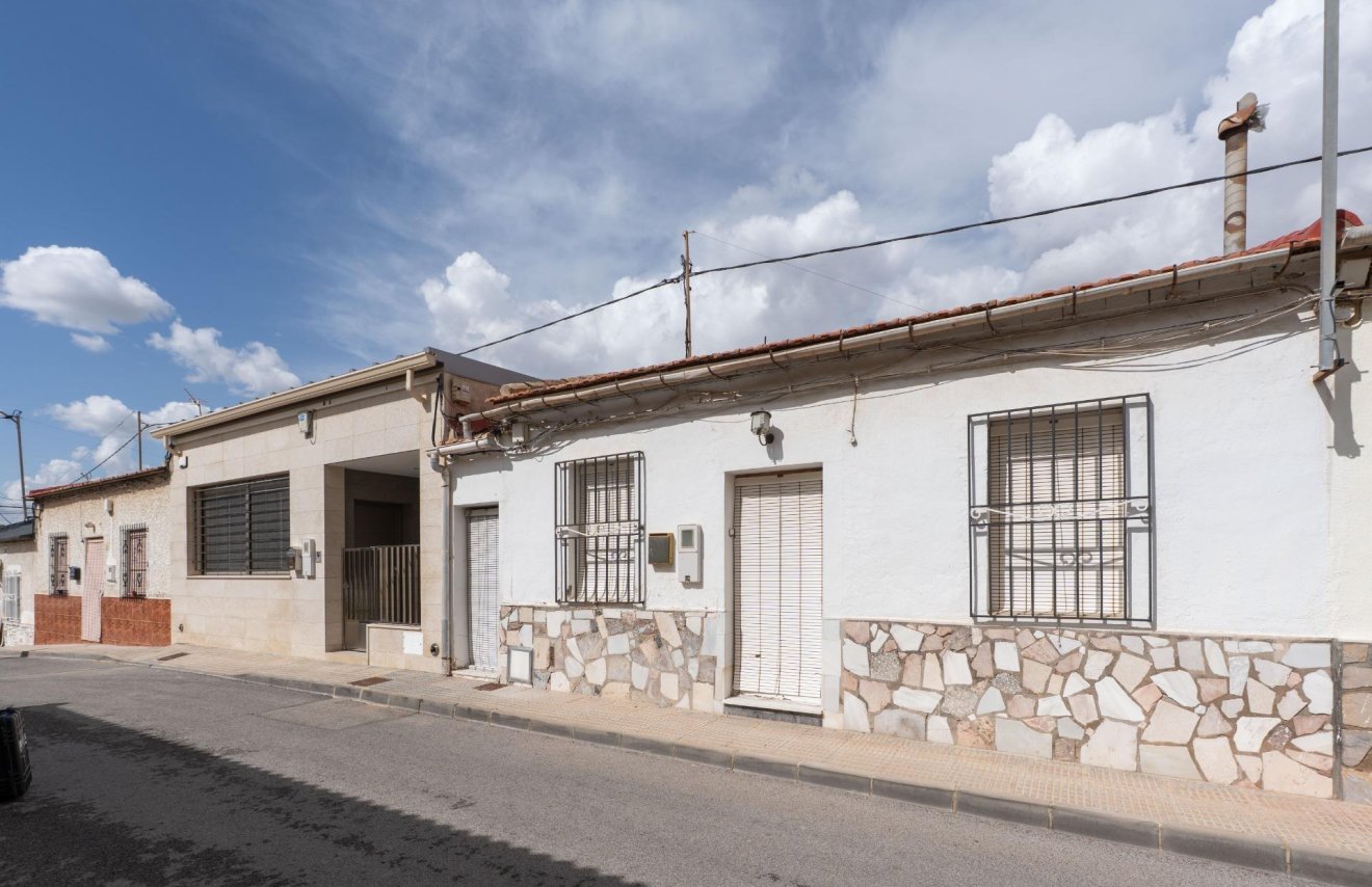 Resale - Casa - Orihuela - Arneva
