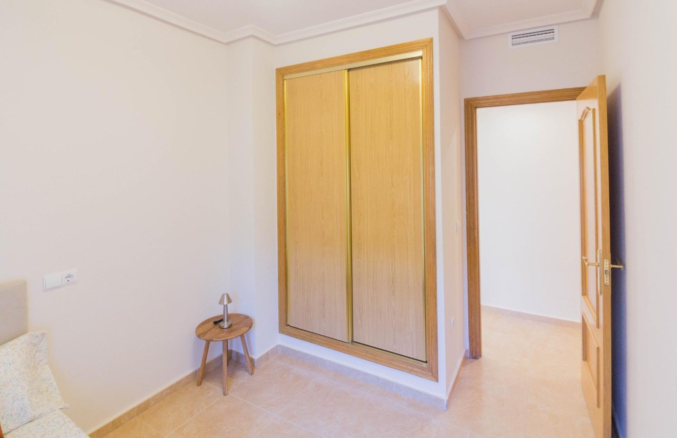 Resale - Piso - Albatera - Pueblo 11