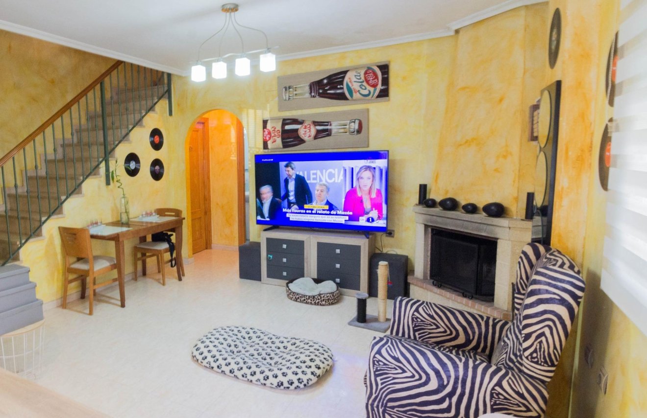 Reventa - Adosado - Redován