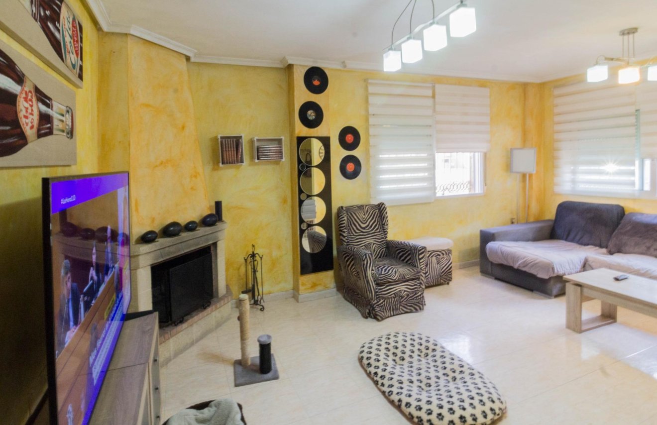 Reventa - Adosado - Redován