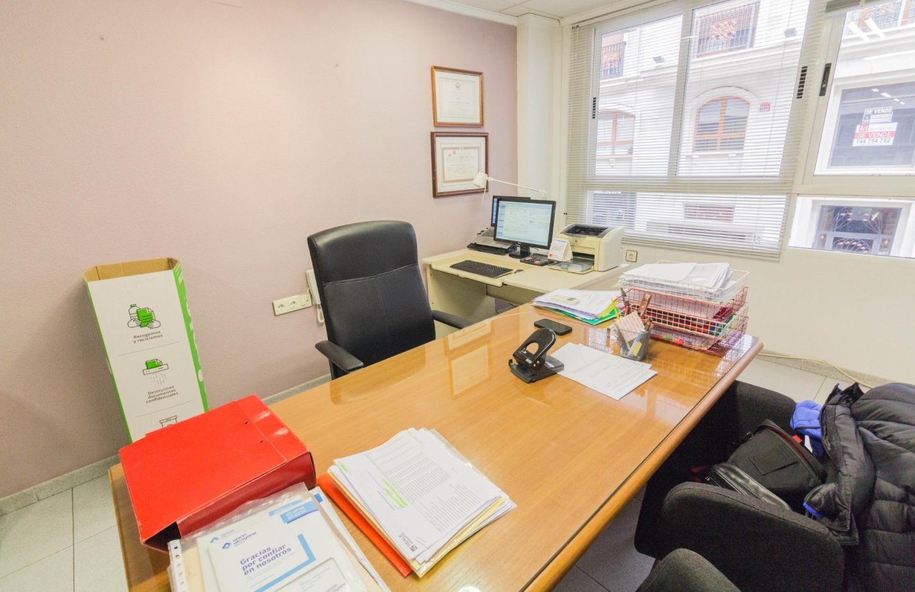 Reventa - Oficina - Orihuela - Zona Centro
