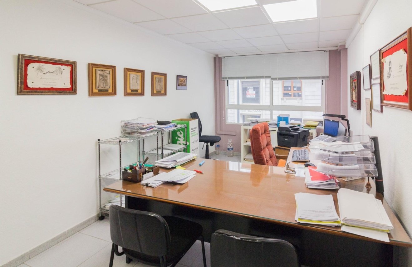 Reventa - Oficina - Orihuela - Zona Centro