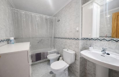 Location à long terme - Apartamento - Bigastro - Bigastro Centro