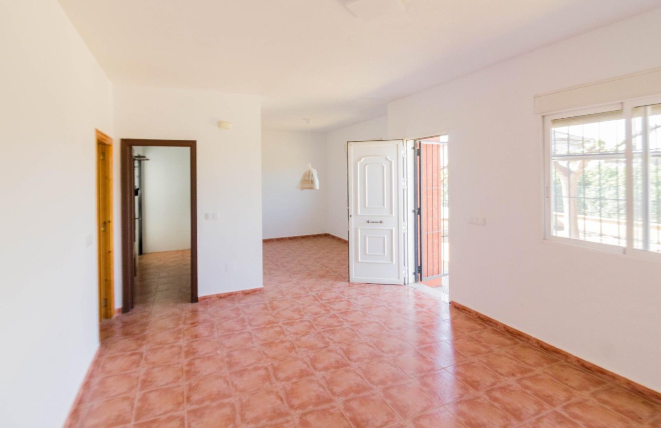 Reventa - Casa - Orihuela - Desamparados-Hurchillo-Torremendo