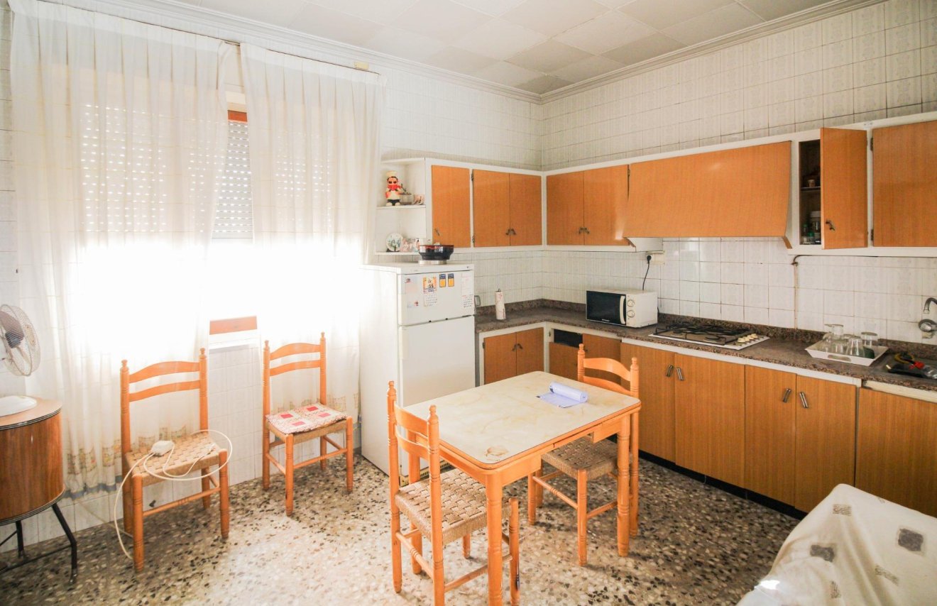 Reventa - Casa - Beniel - CENTRO