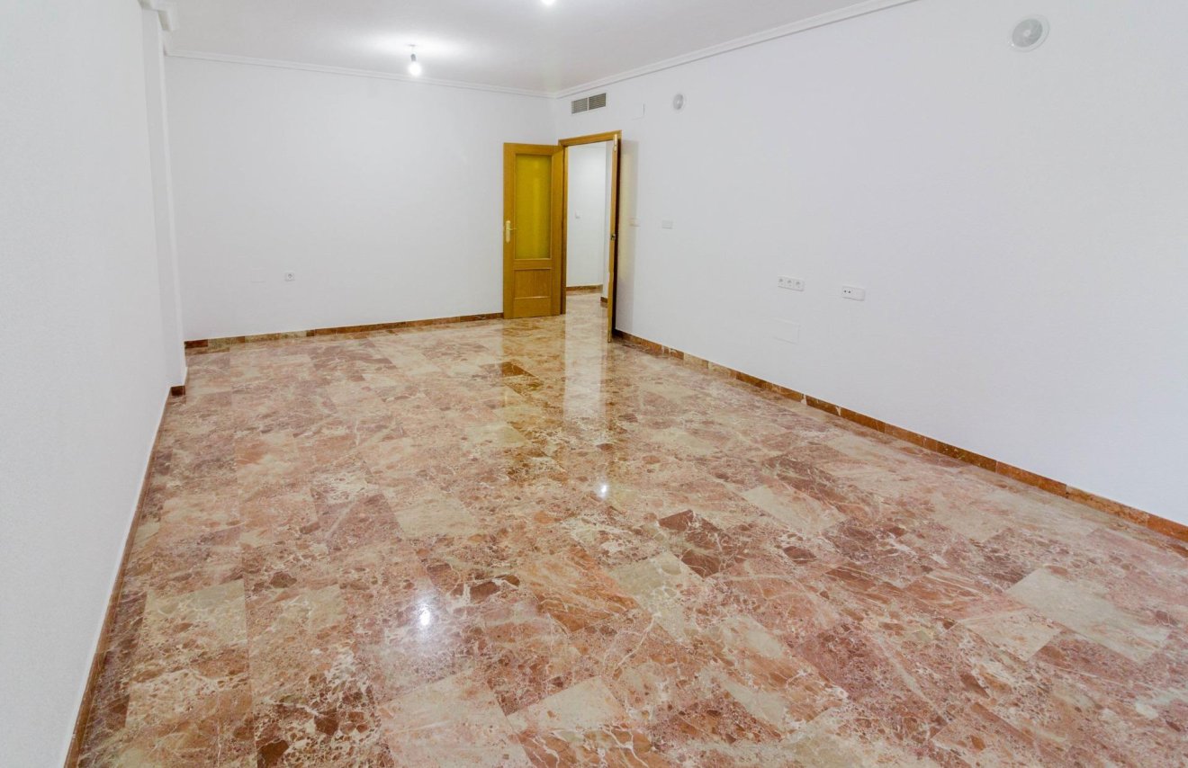 Resale - Piso - Orihuela - Barrio de la Ocarasa