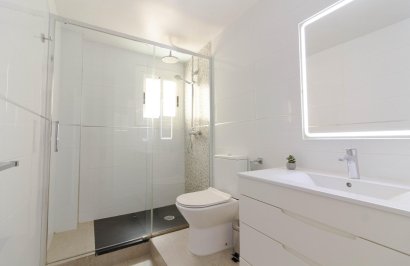 Alquiler a largo plazo - Piso - Orihuela - Zona Centro