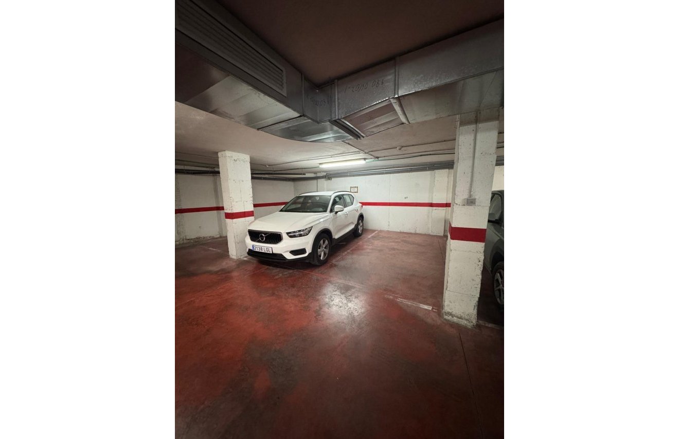 Resale - Garage - Callosa de Segura - Comunidad valenciana