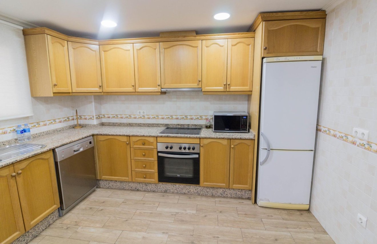 Long Term Rental - Townhouse - Redován - Comunidad valenciana