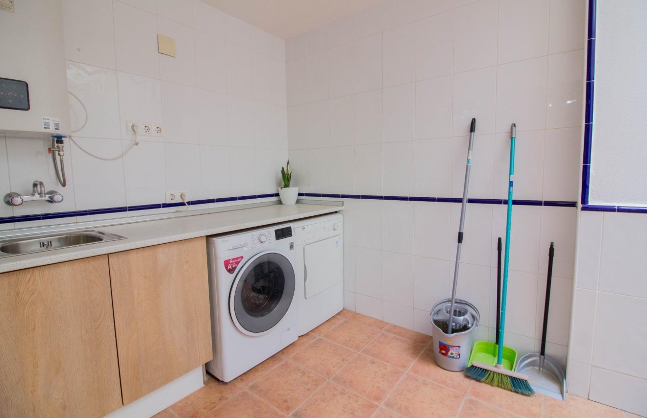 Long Term Rental - Townhouse - Redován - Comunidad valenciana