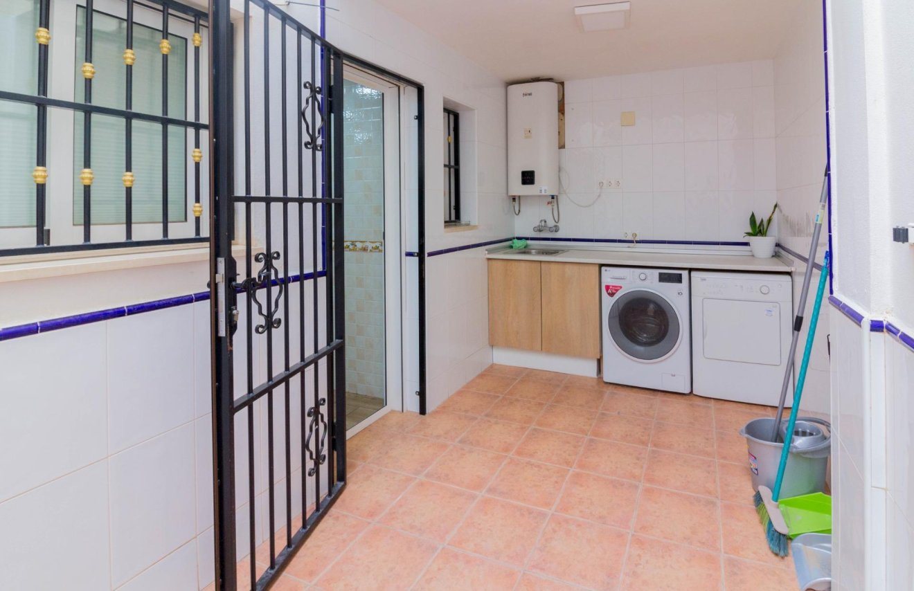 Long Term Rental - Townhouse - Redován - Comunidad valenciana