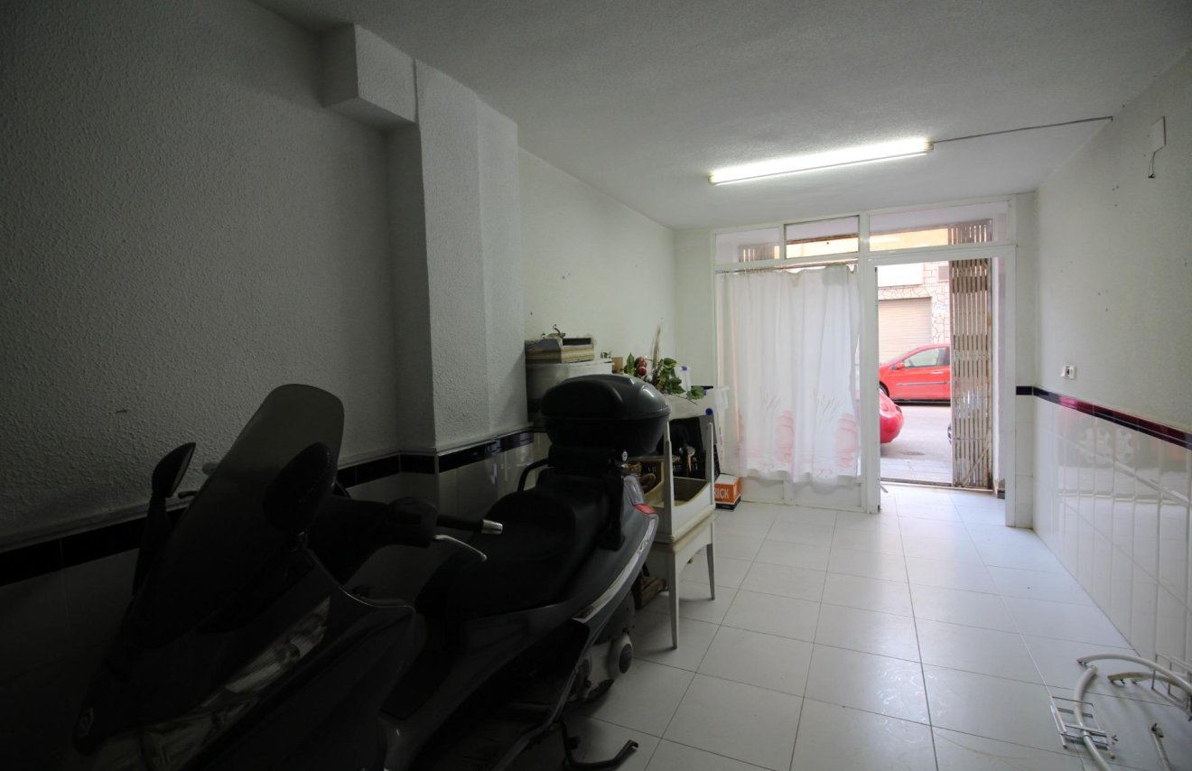 Reventa - Local comercial - Orihuela - Orihuela Ciudad