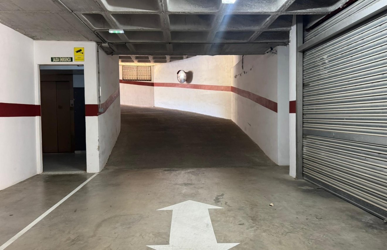 Reventa - Parking - Guardamar del Segura - Pueblo