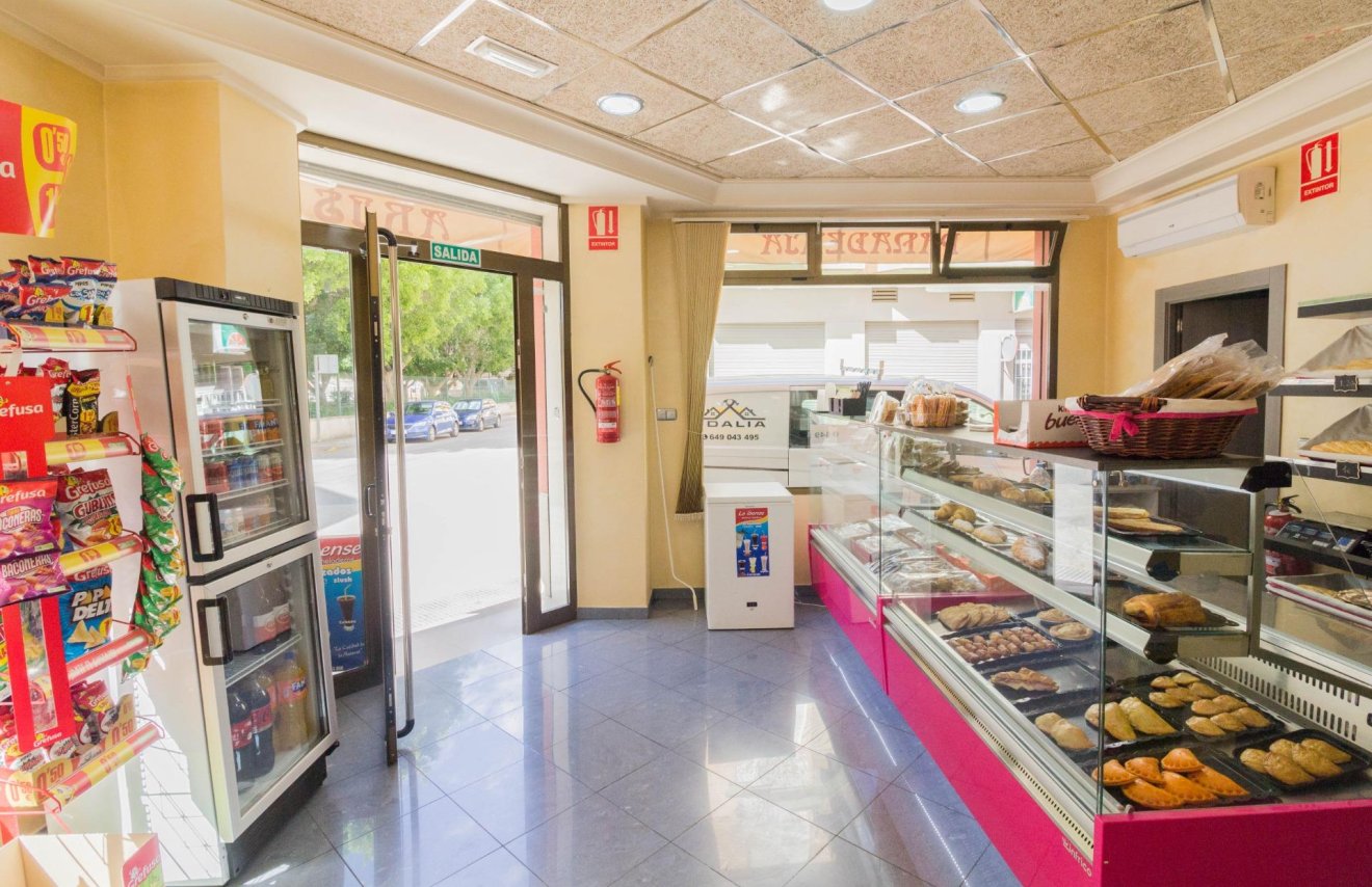 Revente - Local comercial - Rafal