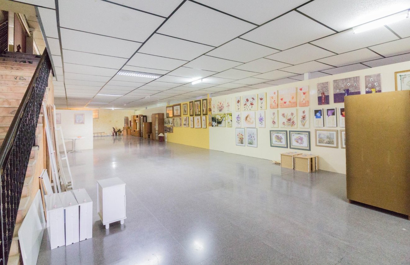 Reventa - Nave industrial - Callosa de Segura - Barrio el Palmeral