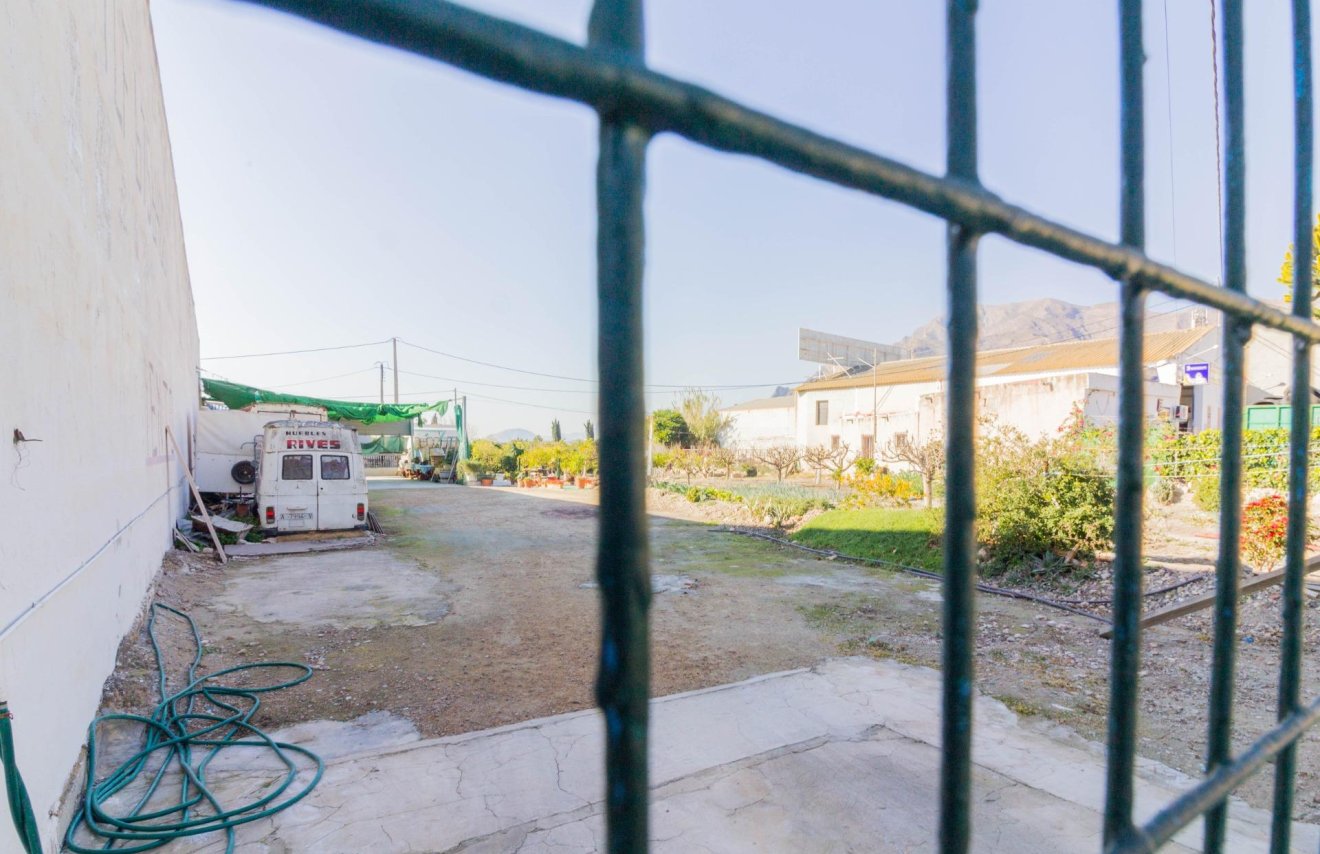 Reventa - Nave industrial - Callosa de Segura - Barrio el Palmeral