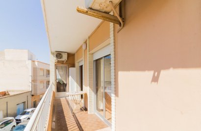 Reventa - Piso - Redován - CENTRO
