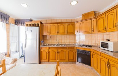 Reventa - Piso - Redován - CENTRO