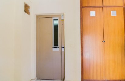 Reventa - Piso - Redován - CENTRO