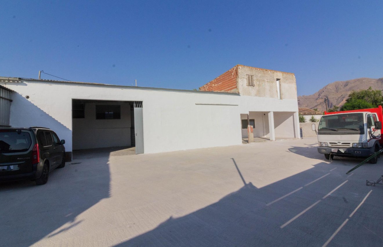 Revente - Nave industrial - Callosa de Segura - Comunidad valenciana