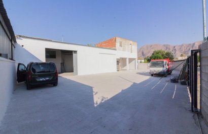 Revente - Nave industrial - Callosa de Segura - Comunidad valenciana