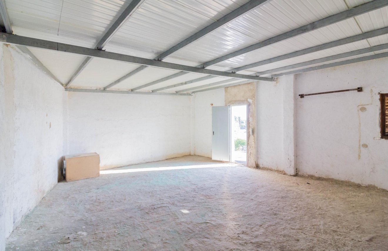 Revente - Nave industrial - Callosa de Segura - Comunidad valenciana
