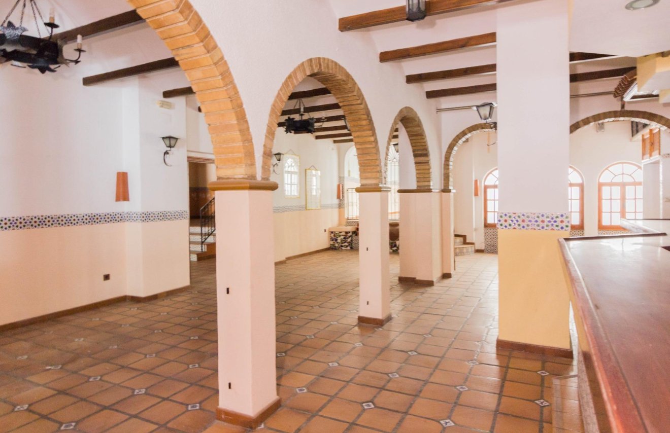 Reventa - Local comercial - Redován - Comunidad valenciana