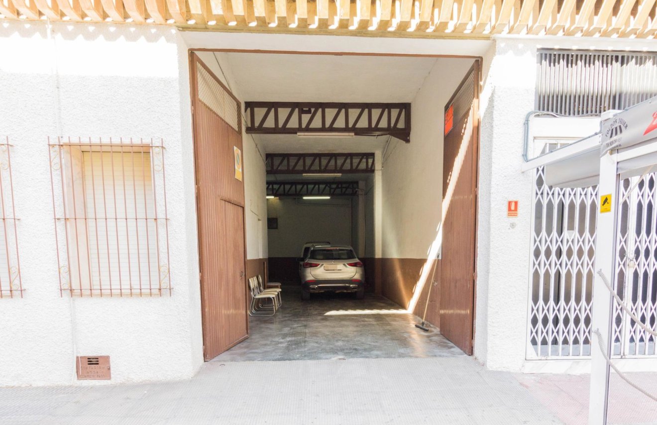 Alquiler a largo plazo - Local comercial - Cox - Centro