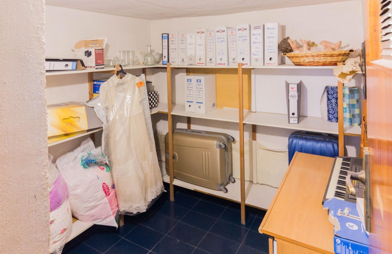 Alquiler a largo plazo - Local comercial - Cox - Centro