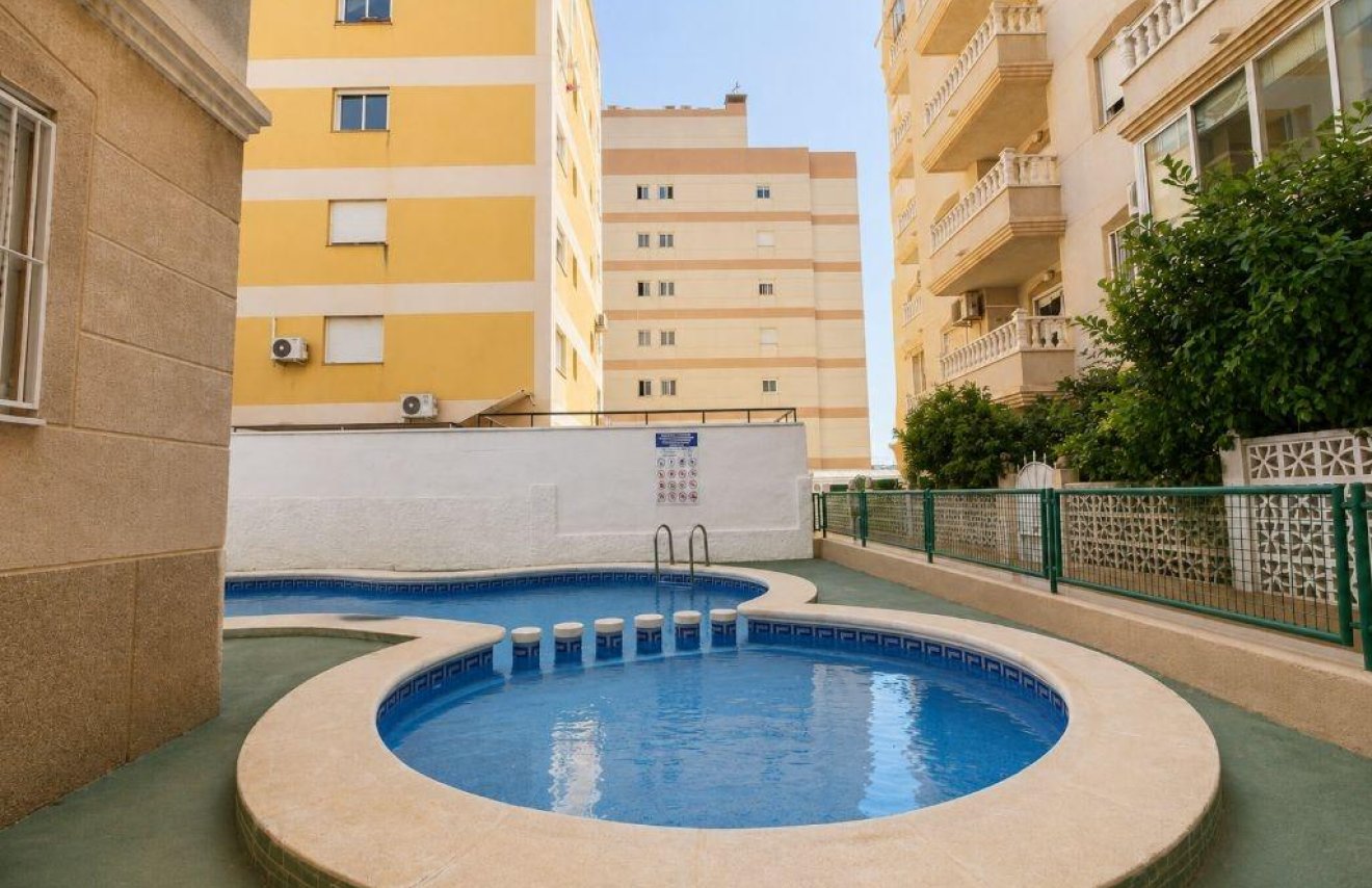 Reventa - Apartamento - Torrevieja - Playa de los Locos