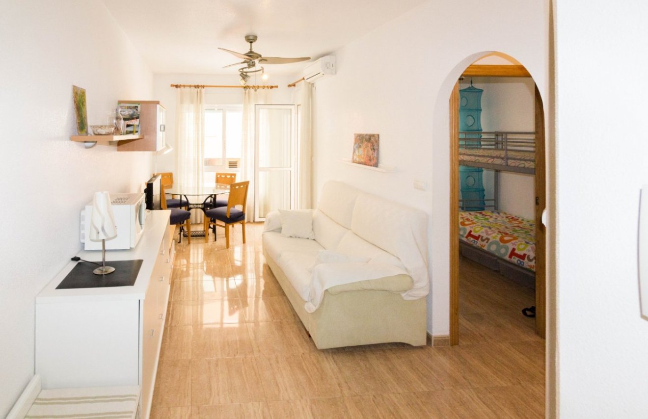 Alquiler a largo plazo - Apartamento - Torrevieja - Playa del Cura