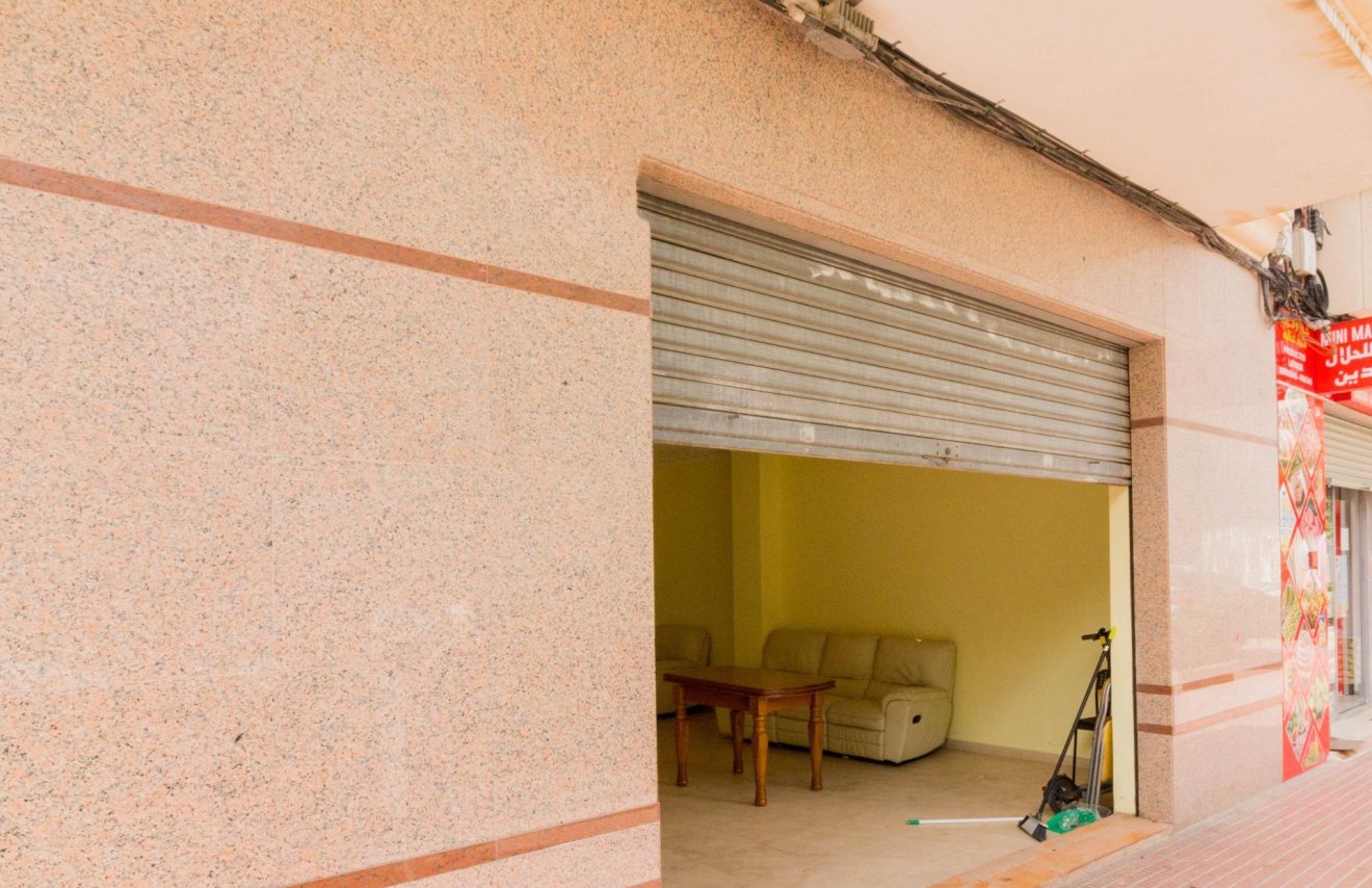 Reventa - Local comercial - Callosa de Segura - Centro