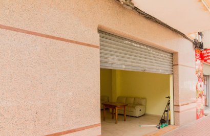 Reventa - Local comercial - Callosa de Segura - Centro