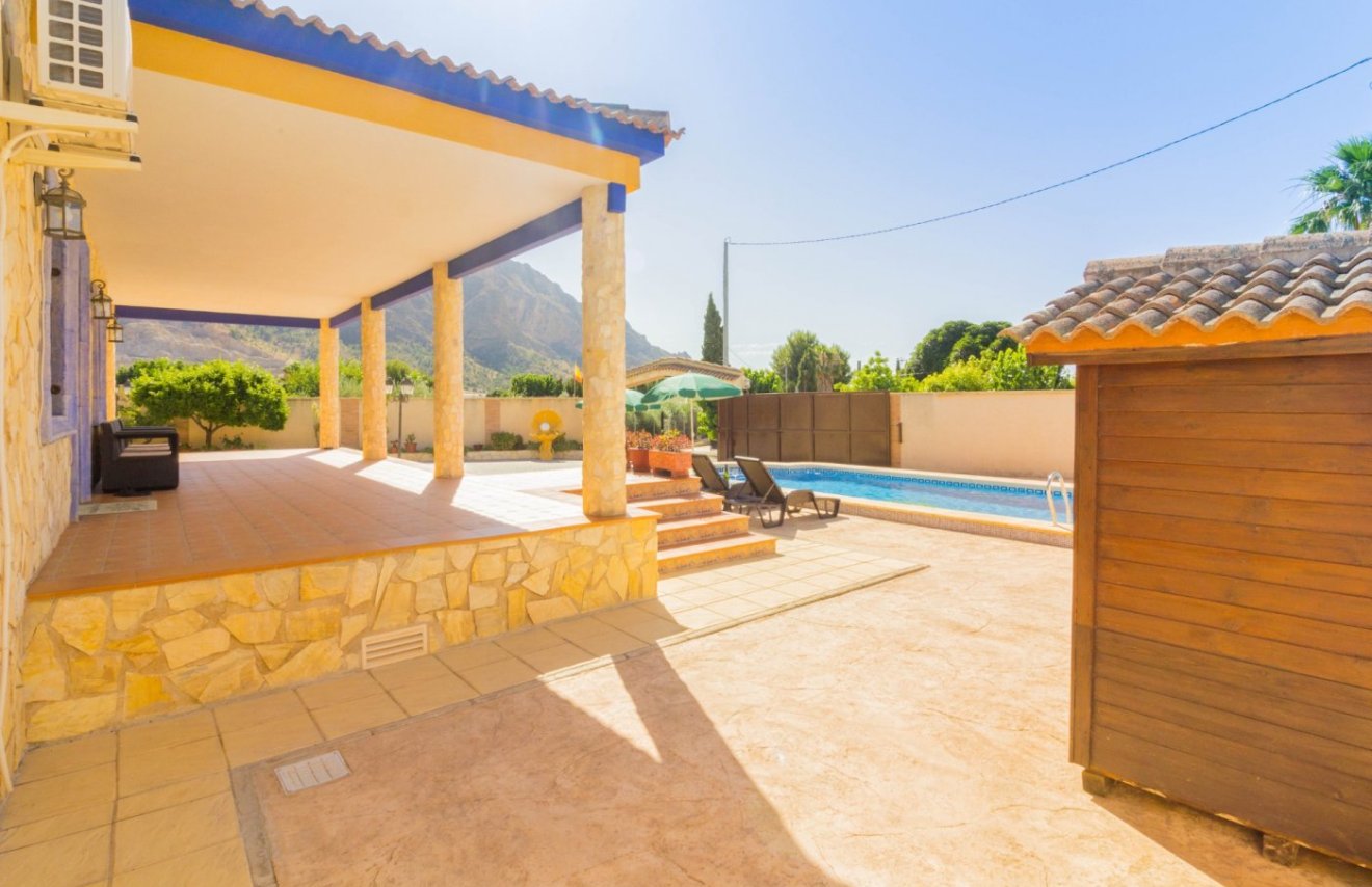 Resale - Villa de Lujo - Redován