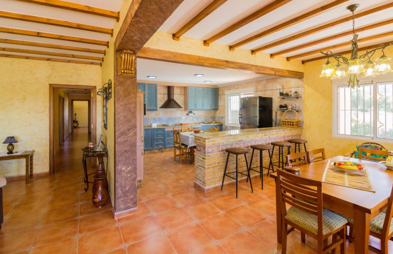 Resale - Villa de Lujo - Redován