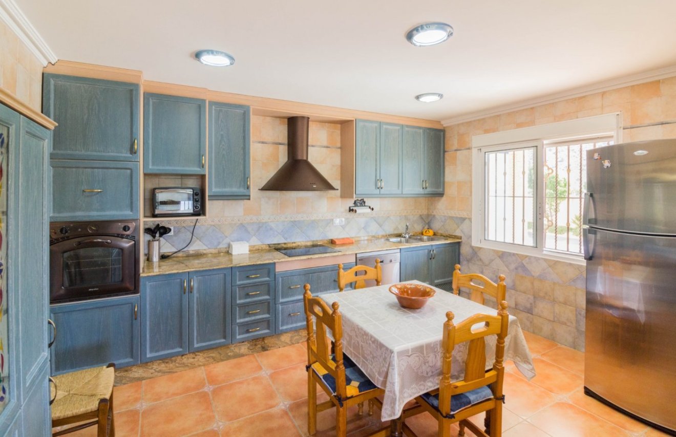 Resale - Villa de Lujo - Redován