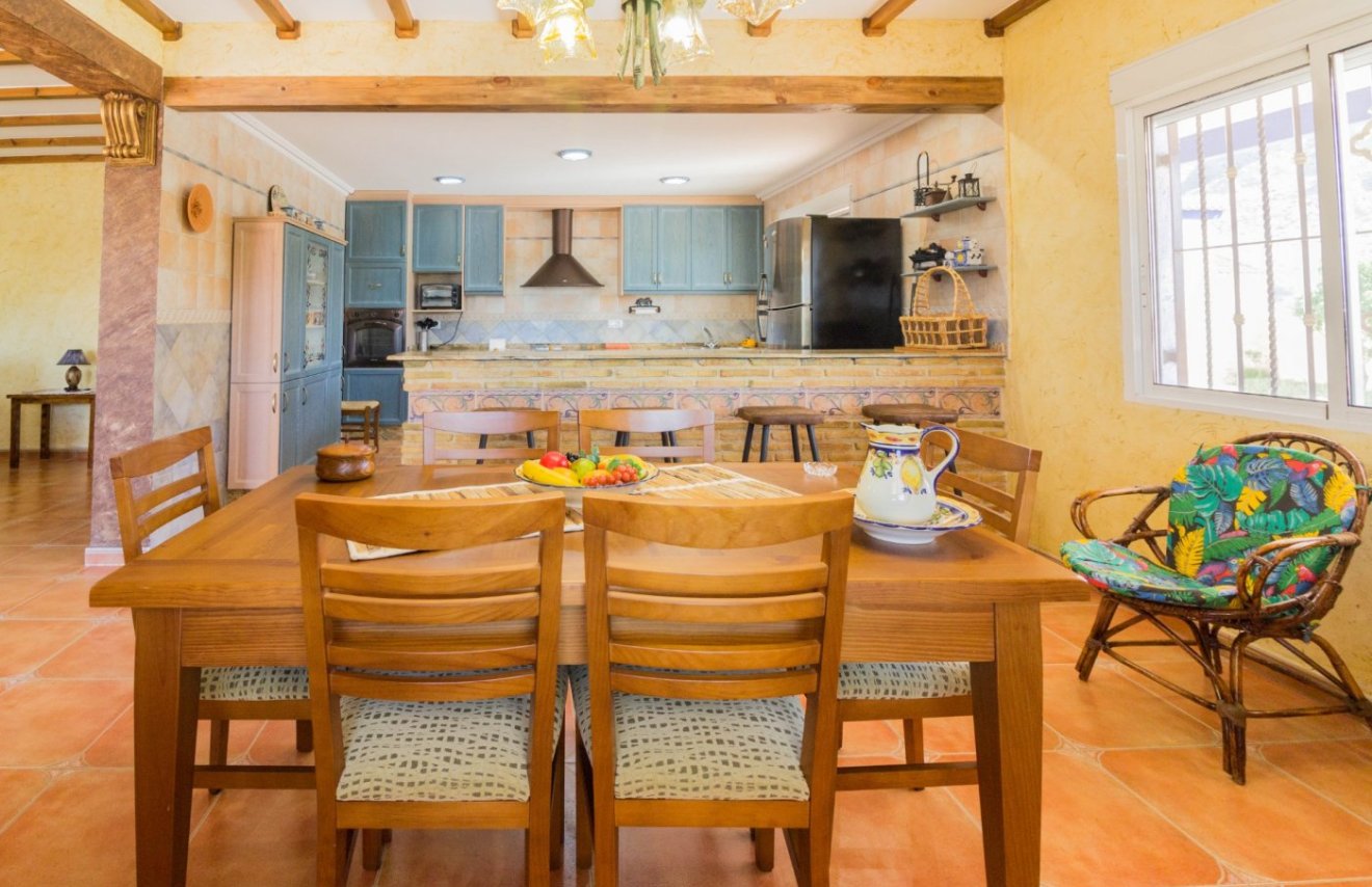 Resale - Villa de Lujo - Redován