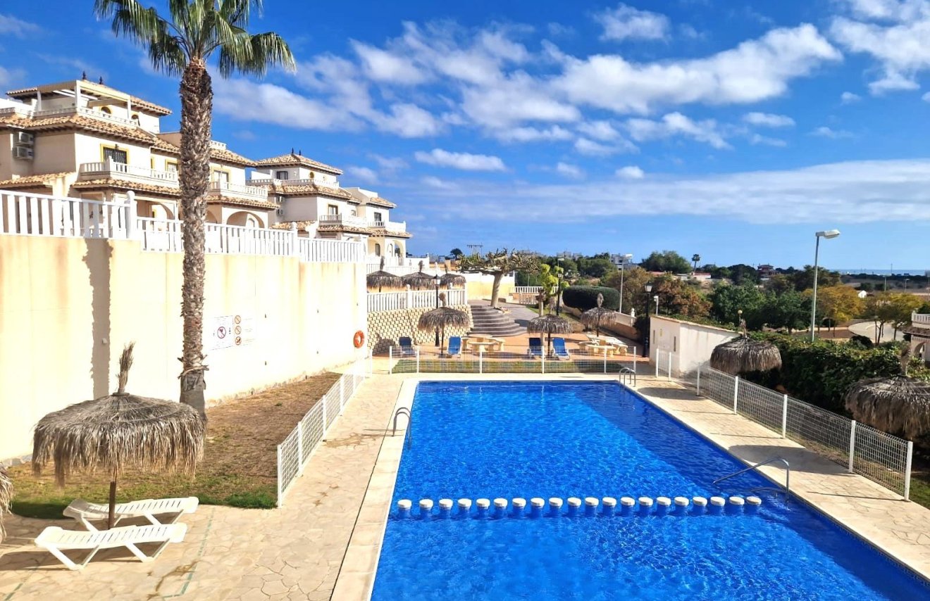 Revente - Casa Tipo Dúplex - Orihuela Costa - Montezenia